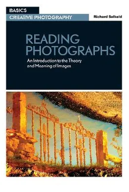 Reading photographs : an introduction the theory and meaning of images; Richard Salkeld; 2020