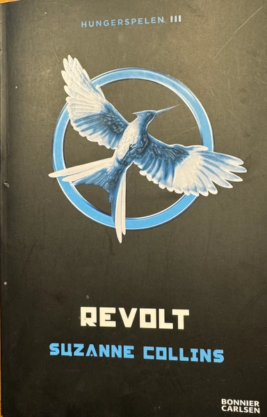 Del 3 Revolt; Suzanne Collins; 2013