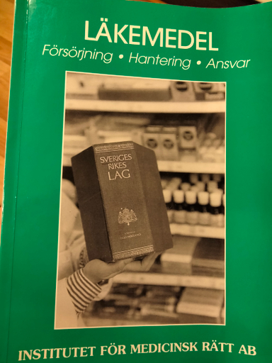 Läkemedel : försörjning, hantering, ansvar : författningsregleringen inom allmän och enskild hälso- och sjukvård samt tandvård; Ulf H. Fröberg; 1996