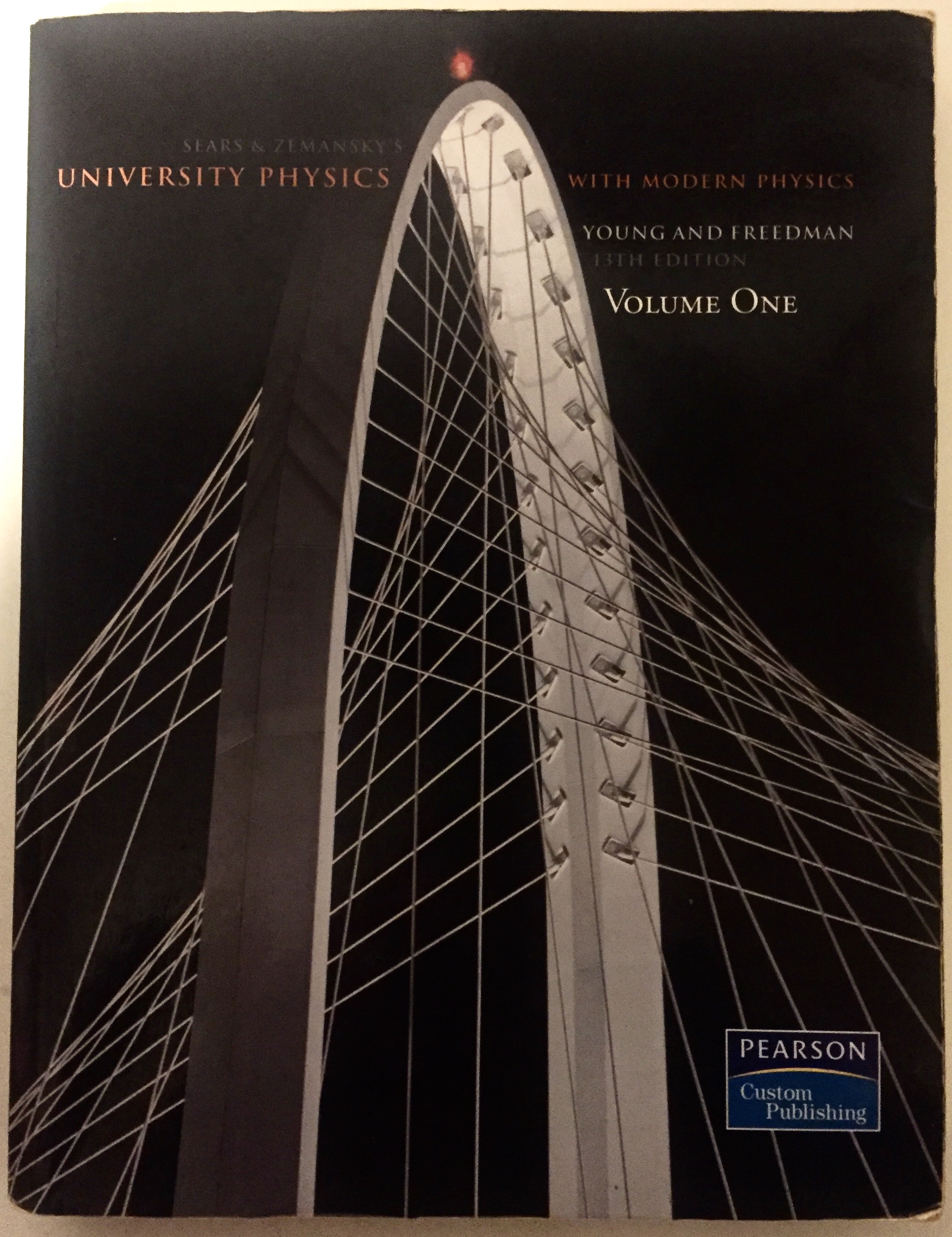 Sears & Zemansky´s University Physics with Modern Physics - Vol 1; Roger A. Freedman, Hugh D. Young; 2014