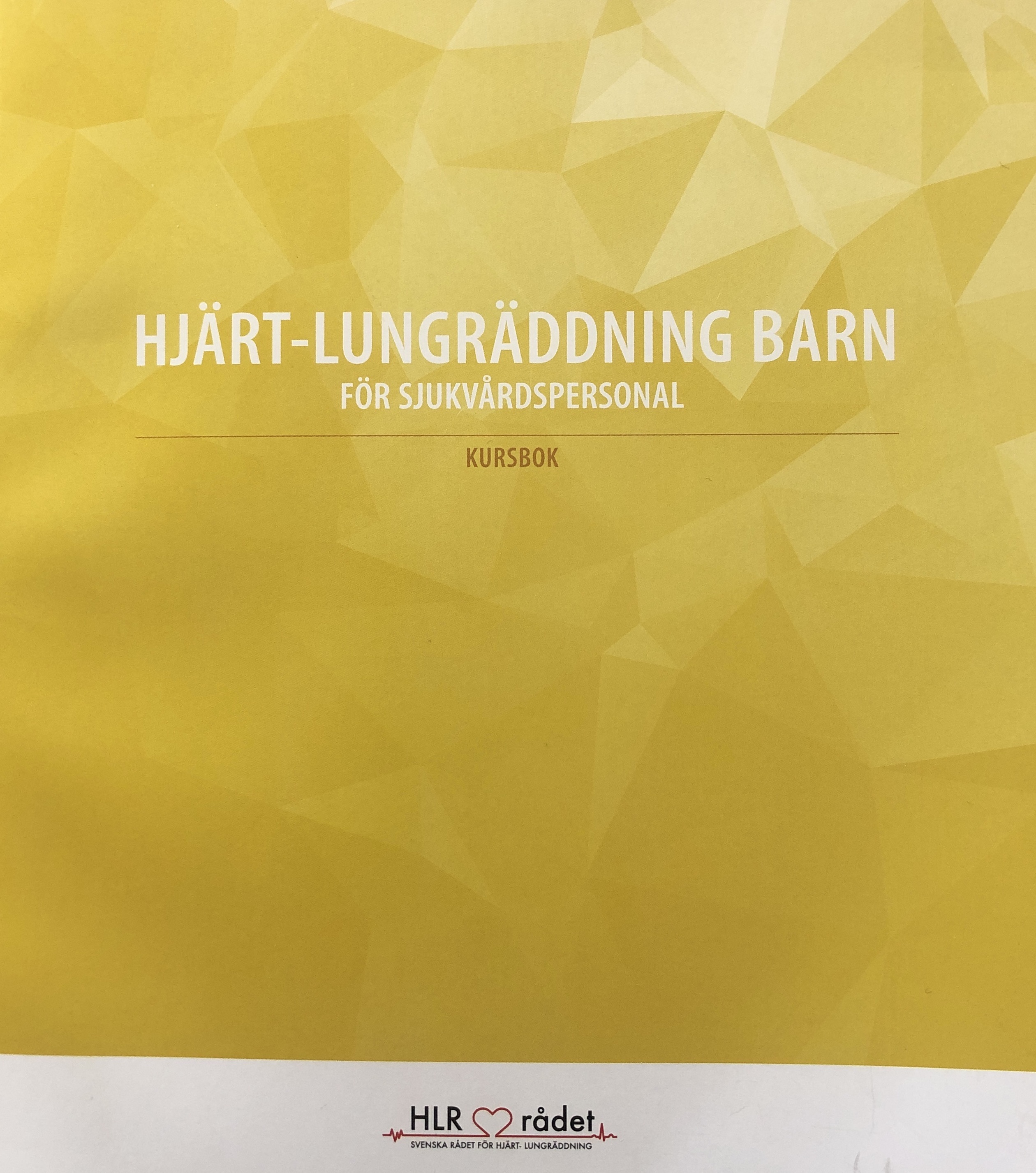 Hjärt-lungräddning - För sjukvårdspersonal : Kursbok; , Svenska Rådet För Hjärt-lungräddning; 2021